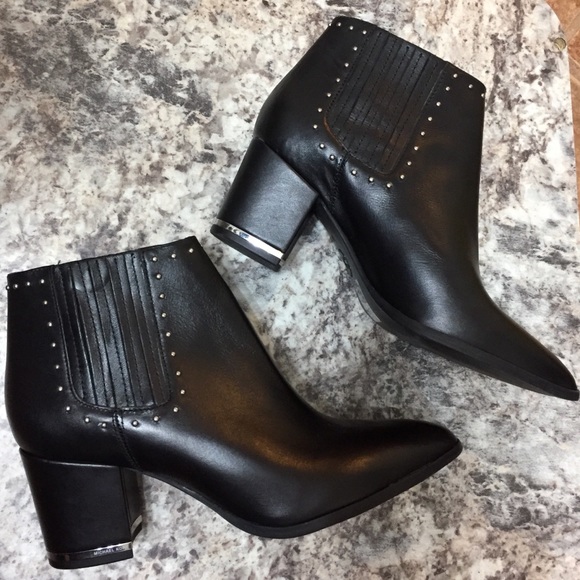 NWOT MICHAEL Michael Kors Gemma Mid Booties - Picture 4 of 9